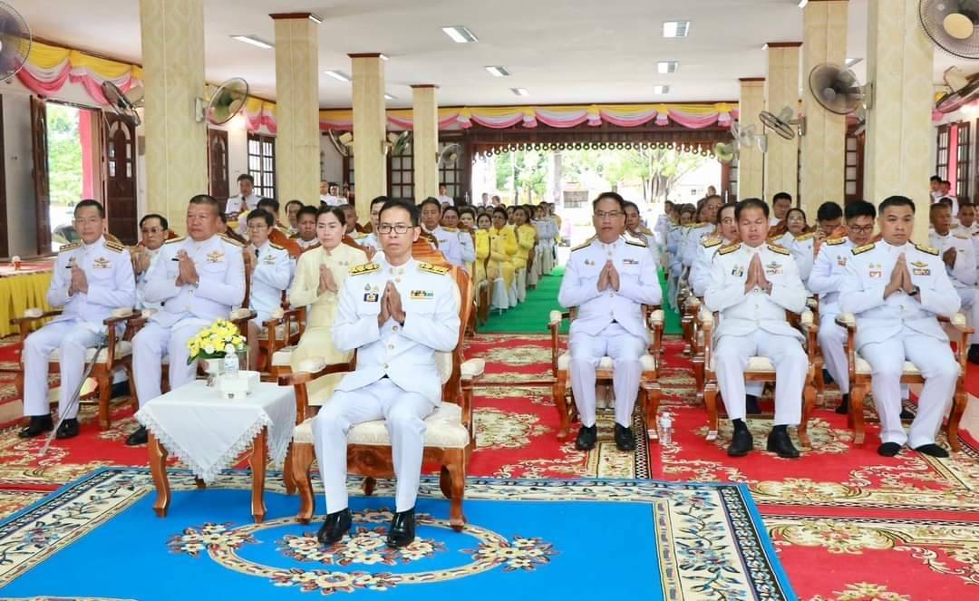 จังหวัดอำนาจเจริญ จัดพิธีเจริญพระพุทธมนต์เฉลิมพระเกียรติฯ สมเด็จพระเจ้าอยู่หัว วันเฉลิมพระชนมพรรษา 6 รอบ