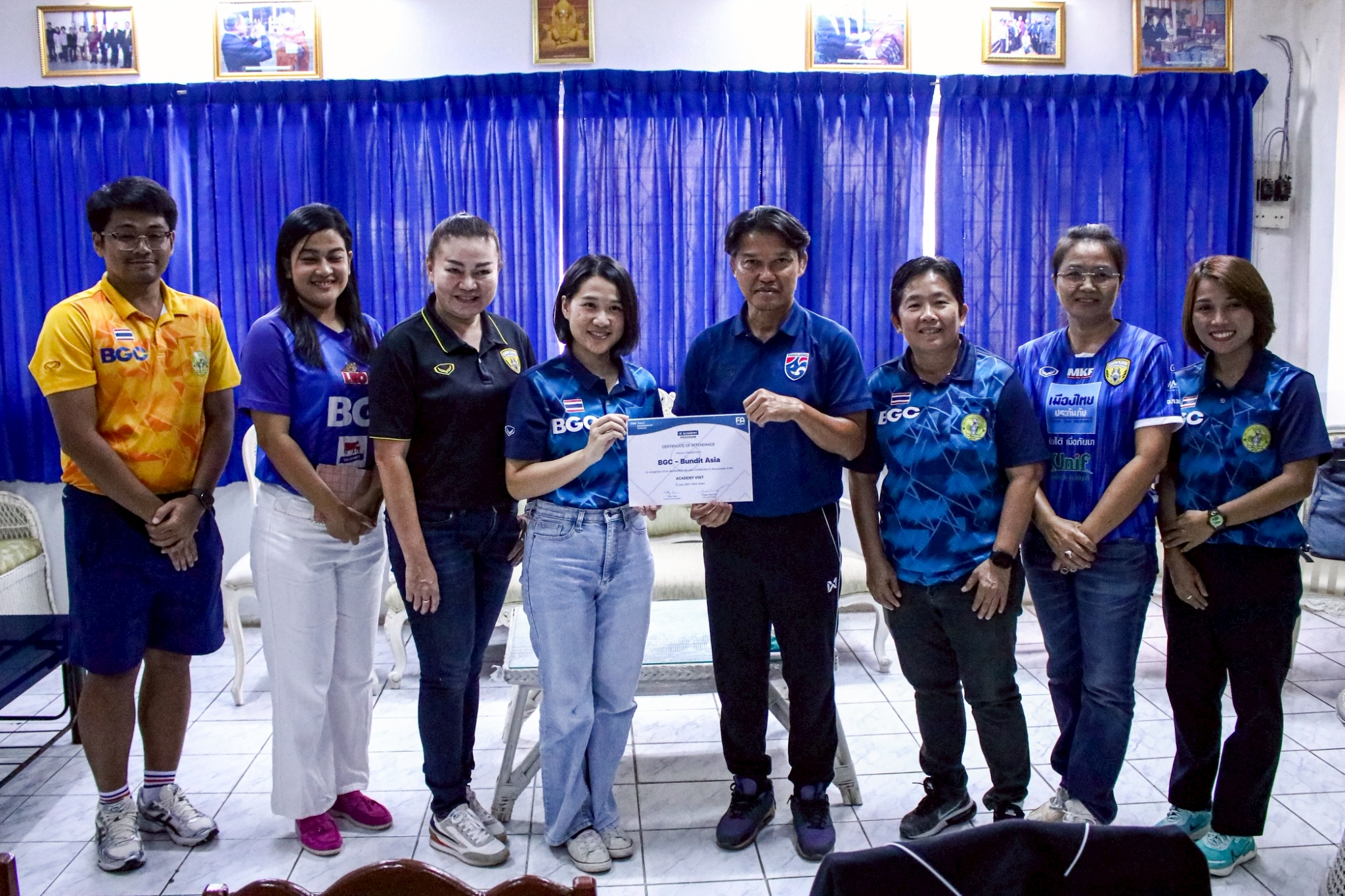 สมาคมฯ เยี่ยมชม พร้อมแชร์ประสบการณ์ร่วมกับ สโมสรฟุตบอลหญิง บีจีซี – บัณฑิตเอเซีย ภายใต้โครงการ FIFA TDS Leading Academy Program